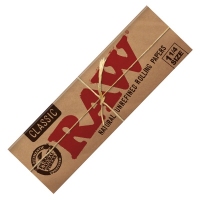 RAW Classic 1¼ Size Rolling Papers